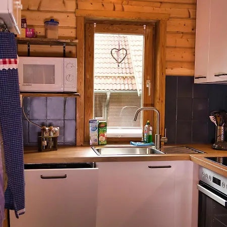 Doppelhaushaelfte In Holiday home
