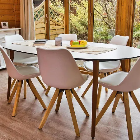 Doppelhaushaelfte In Holiday home